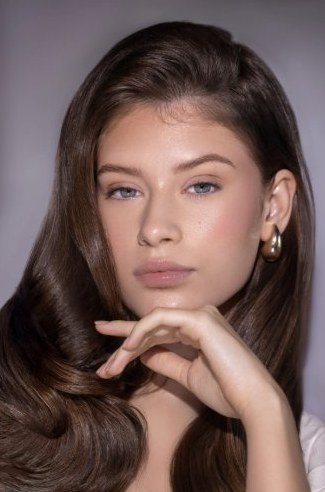 Natural soft glam